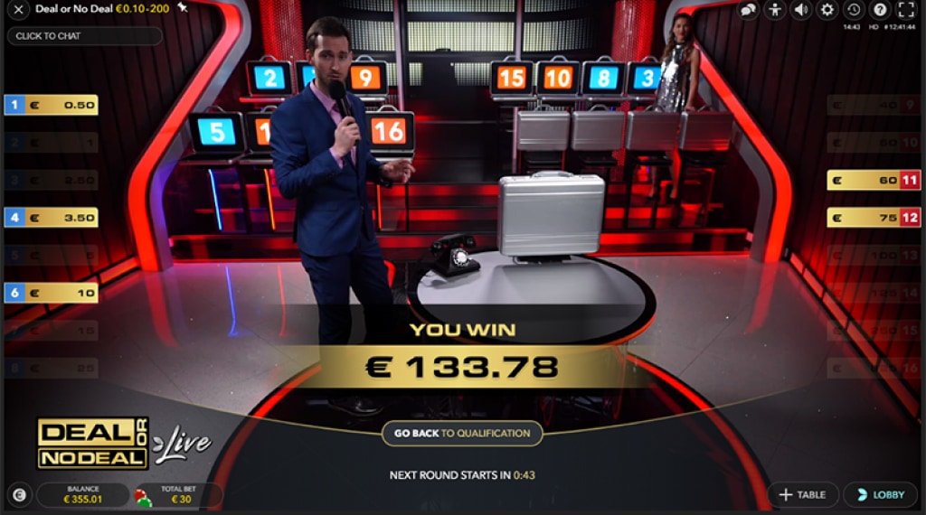 The game itself Deal Or No Deal Live