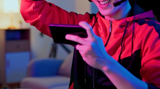 Play game on mobile